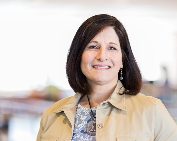 julianne zoomed Image