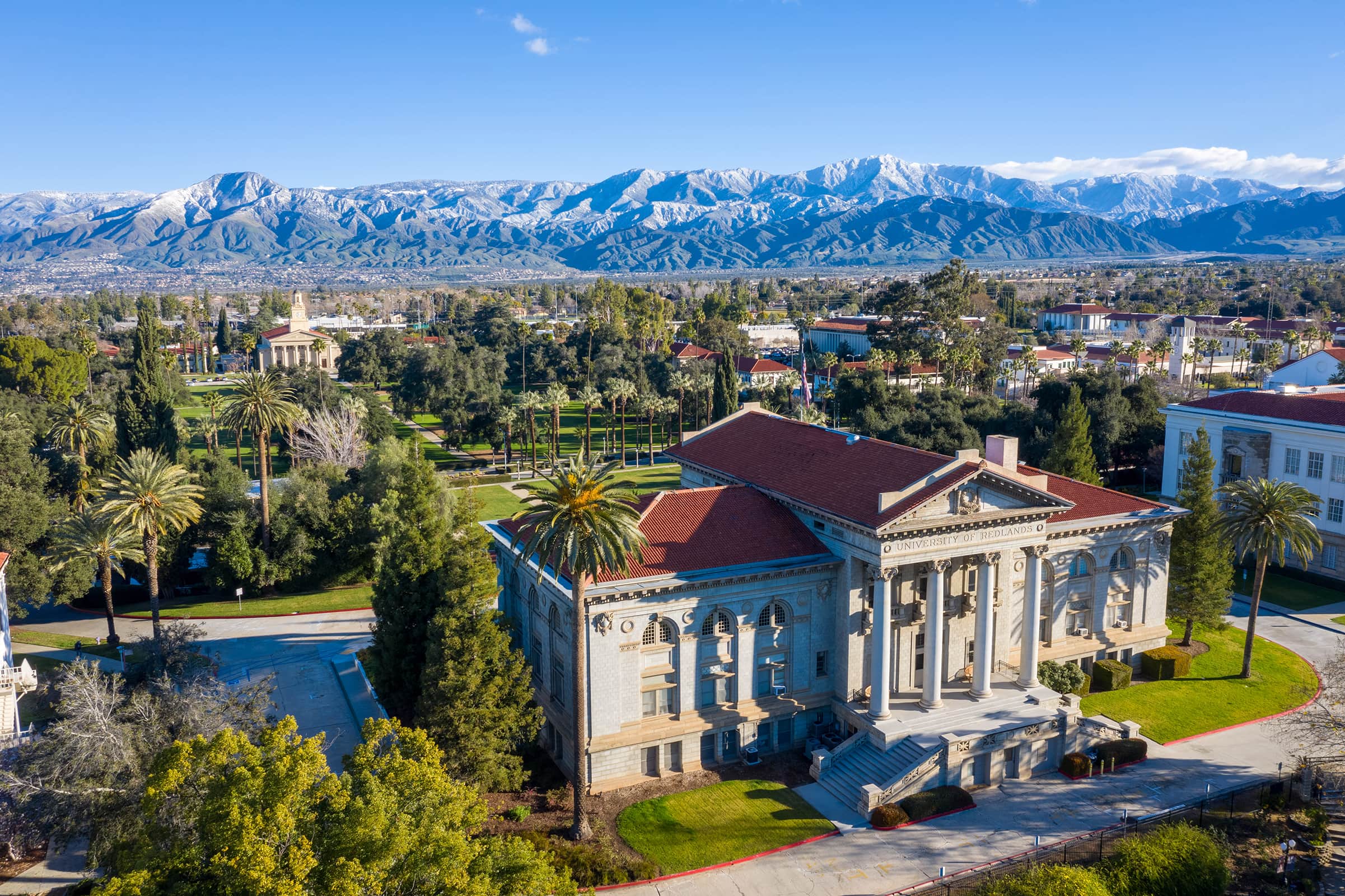 The Harvest Table Difference at The University of Redlands